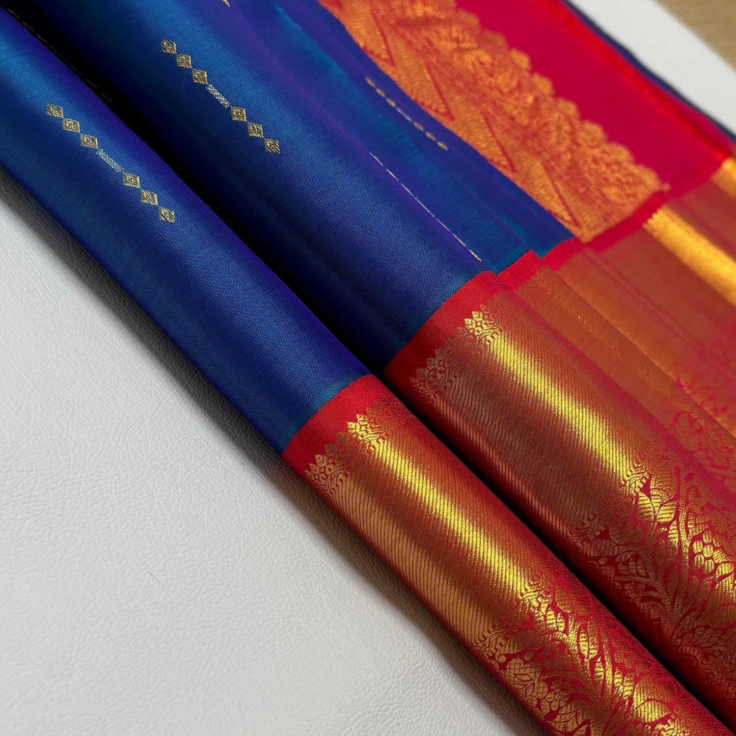 Kanjivaram pure silk handloom double warp contrast grand pallu and blouse *Double side korvai border 2g*