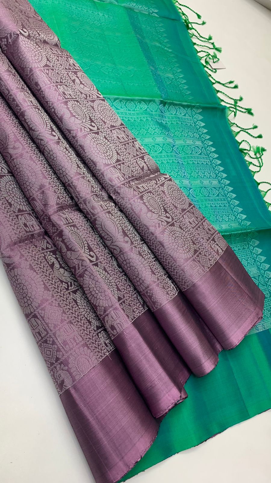 Pure handloom  borderless Allself bridal Double warp soft silk sarees collections ..with contrast Pallu and blouse