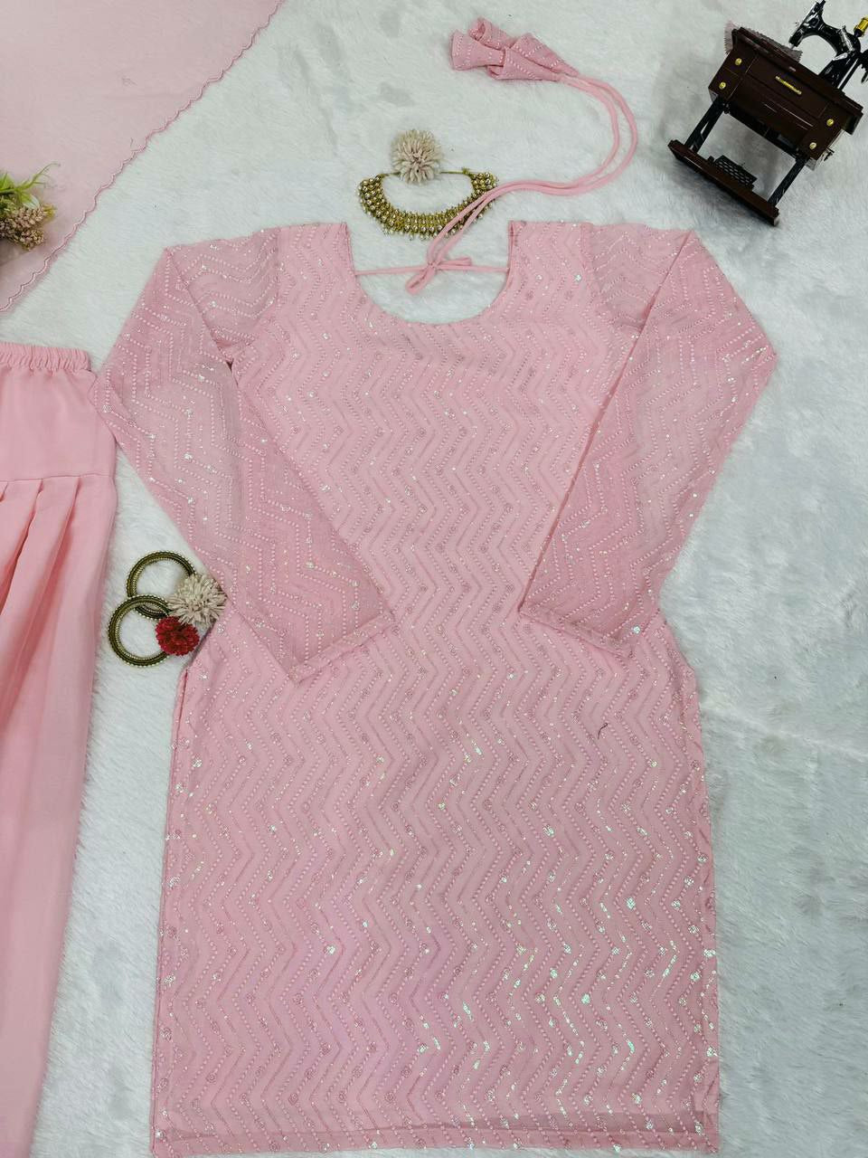 Suti set with dupatta 
Fabric :   Foux gorgette 
Inner   : Micro
Work  : thread with Sequnce  
Stich : M(38),L(40),XL(42) with xxl margin