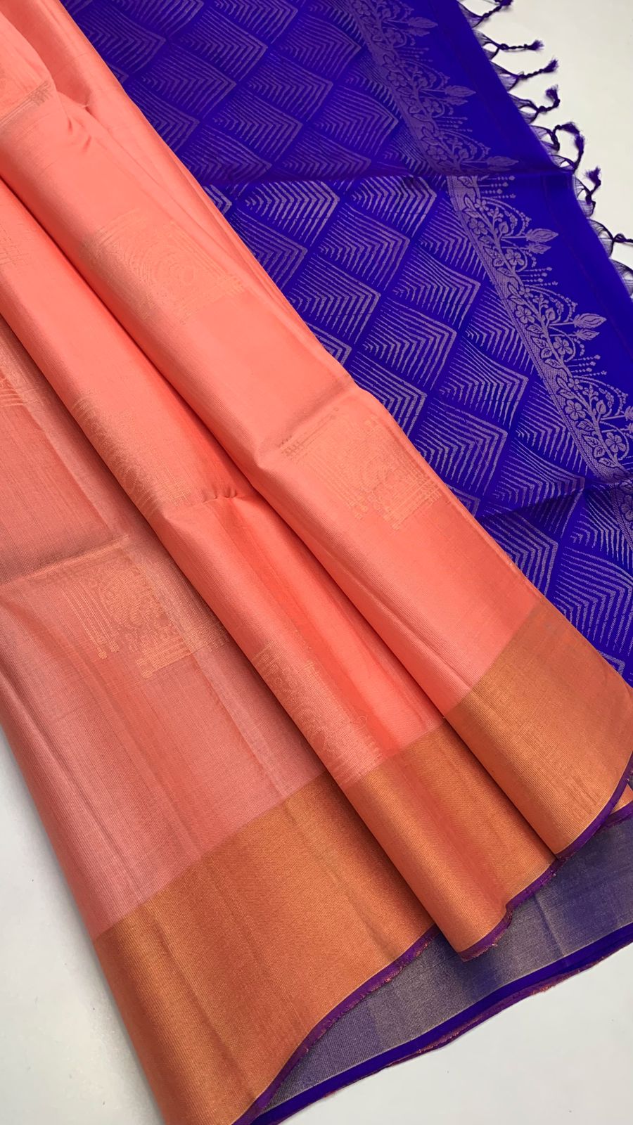 Pure handloom jari border , borderless Double warp soft silk sarees collections with contrast Pallu and blouse