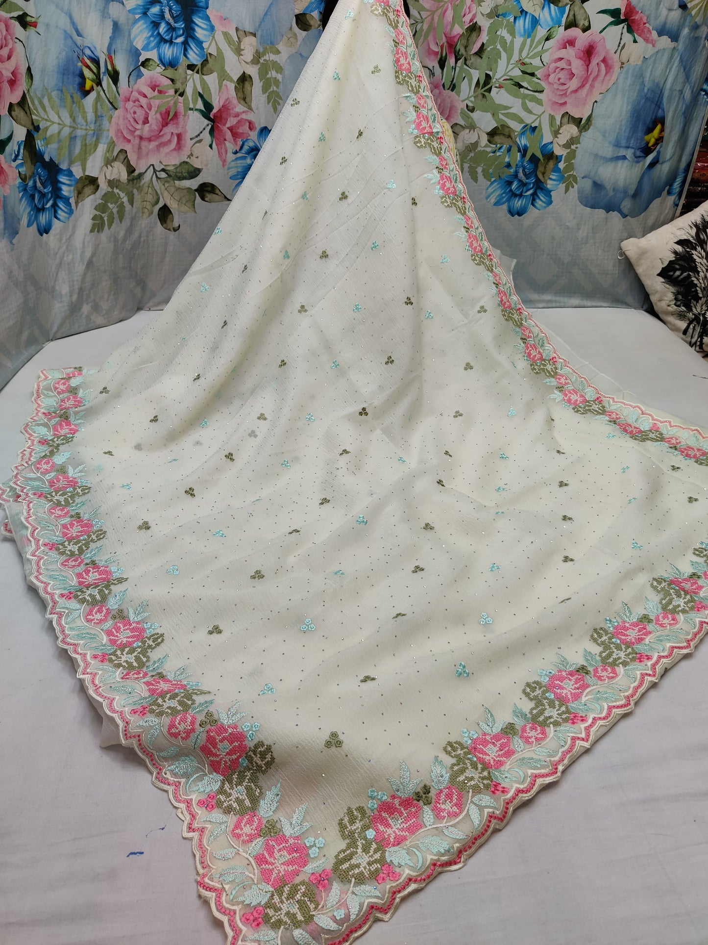 Allover crosstich work border and allover swaroski stone on crush chiffon* 
Saree