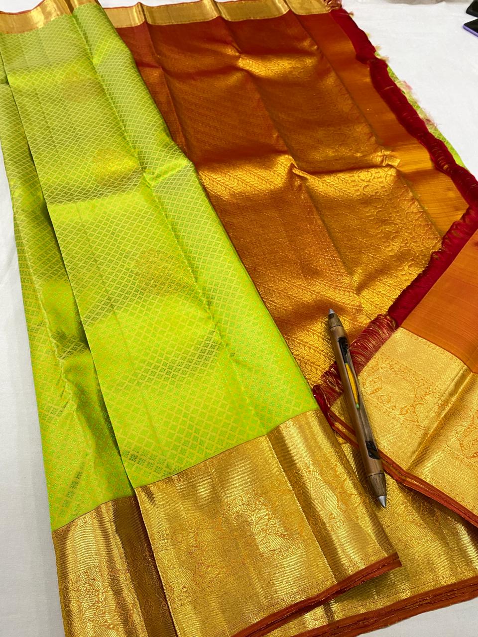 Kanchipuram Handloom pure silk saree
Beautiful fancy Design
gold zari beautiful embossed butta type sarees*