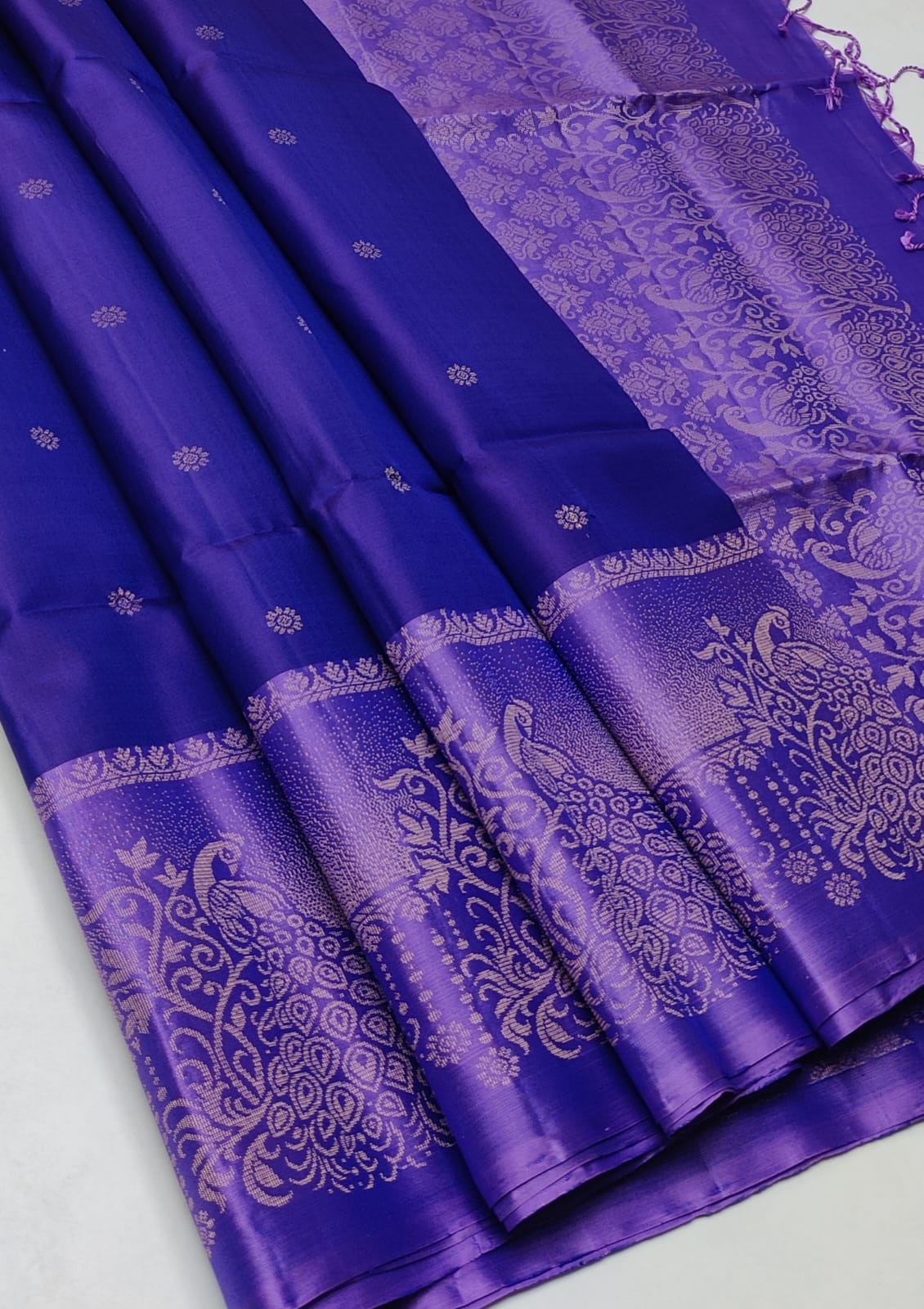 Pure handloom Double warp soft silk saree
Turning 
With silk mark certificate