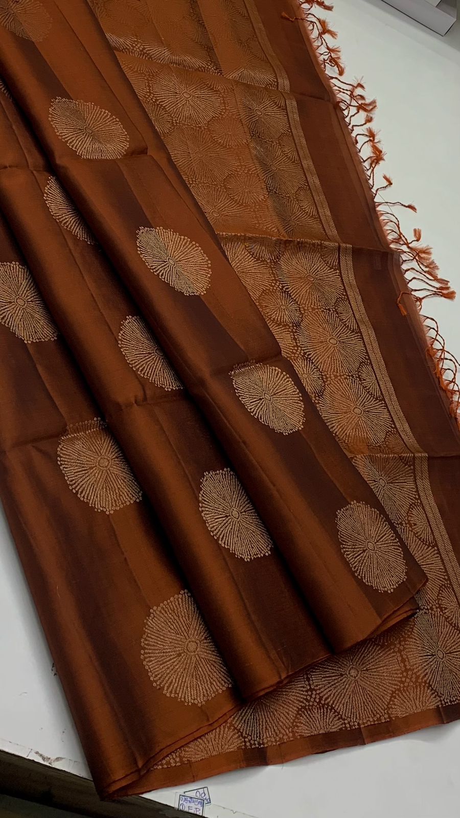 Pure handloom borderless Double warp soft silk sarees collections ..with contrast Pallu and blouse