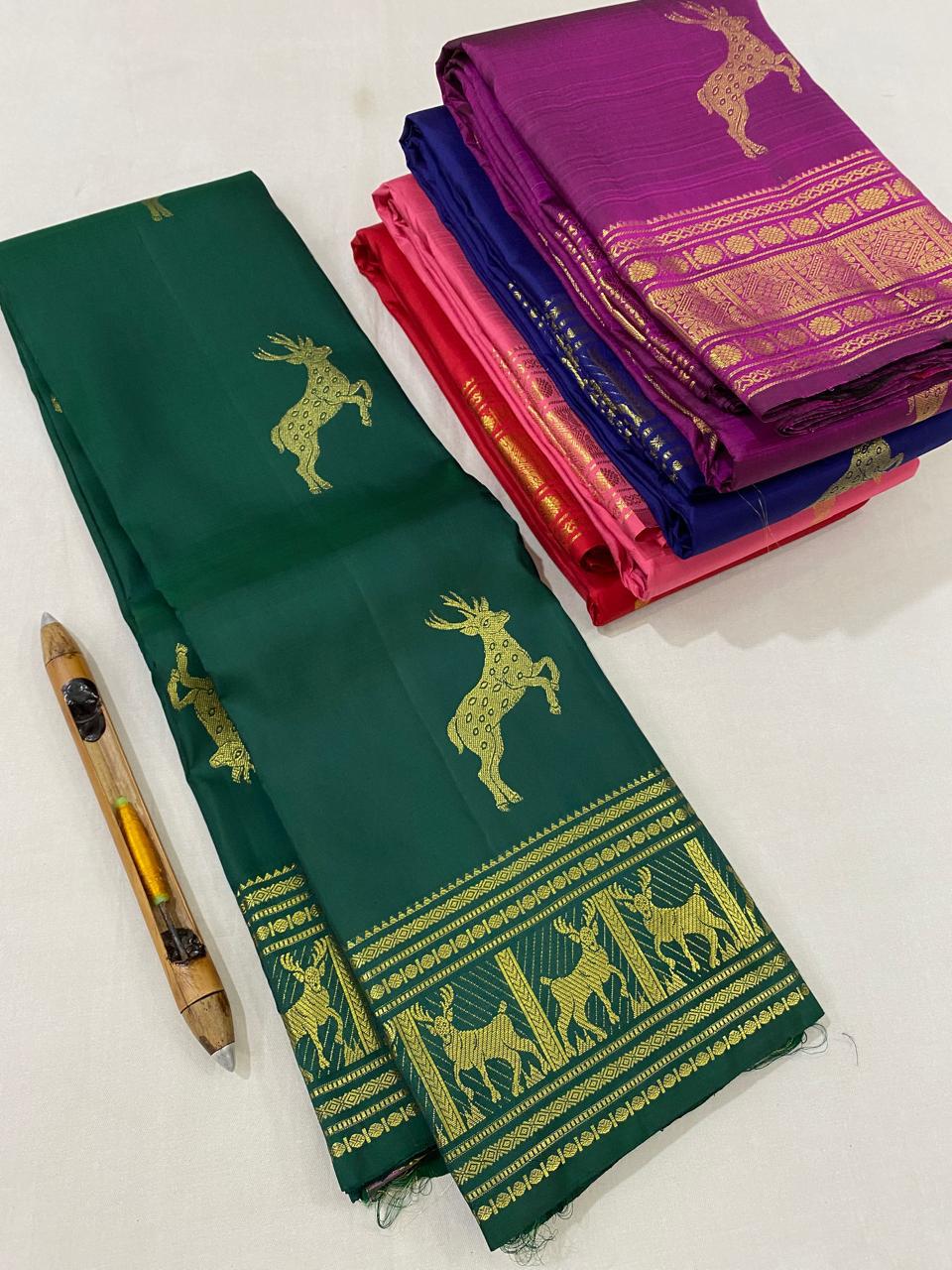Kanchipuram Handloom pure silk saree
Beautiful fancy Design
gold zari beautiful butta type sarees*