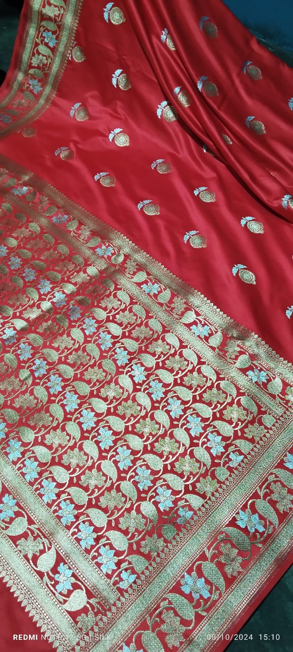 EXCELLENT BANARASI MASHRU SILK SAREES SMOOTH AND SOFT SAREES LIKE PREMIUM KATAN WITH BEAUTIFUL CHAAND SITARA BUTI
WITH BEAUTIFUL BLOUSE PIECE