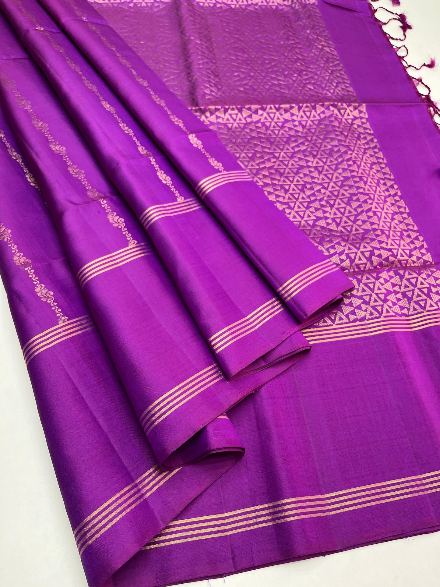 EXCLUSIVE SOFT SILK BHUTTA DESIGN SAREES
PURE HANDLOOM SOFT SILK SAREES
TRENDY FANCY DESIGN
DOUBLE WARP