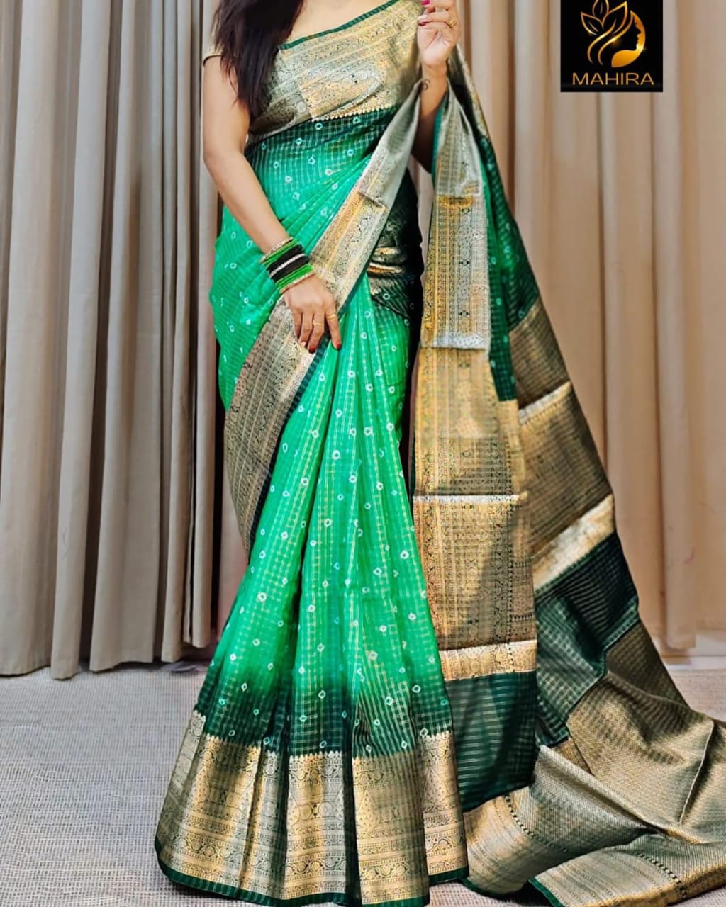 Handwoven Banarasi Dyeble Warm Silk Saree*