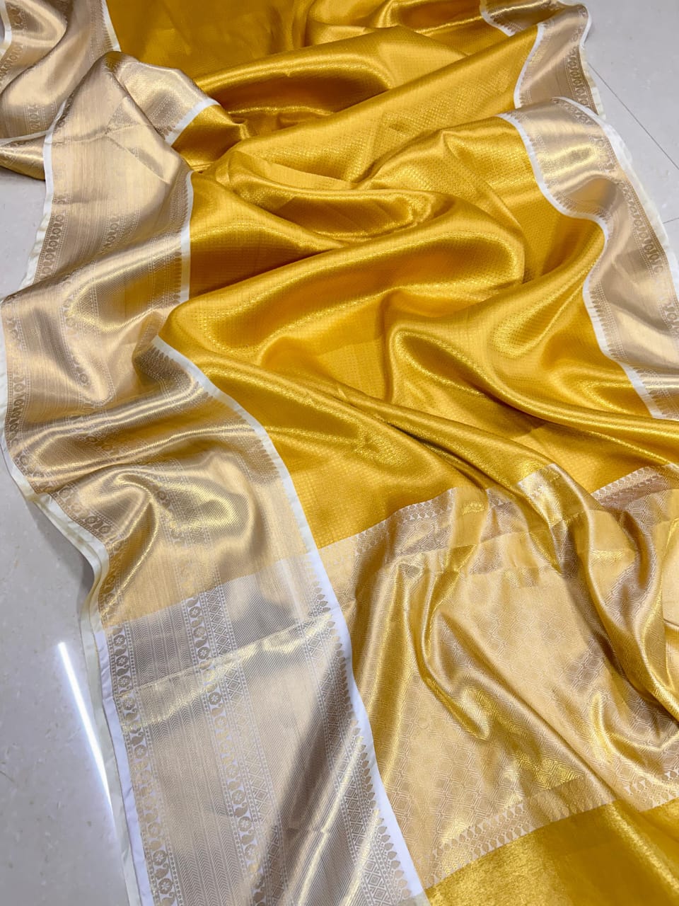 Most Demanding Tissue Silk Sarees
Banarasi Tissue Silk Sarees Best Quality Weaving Design