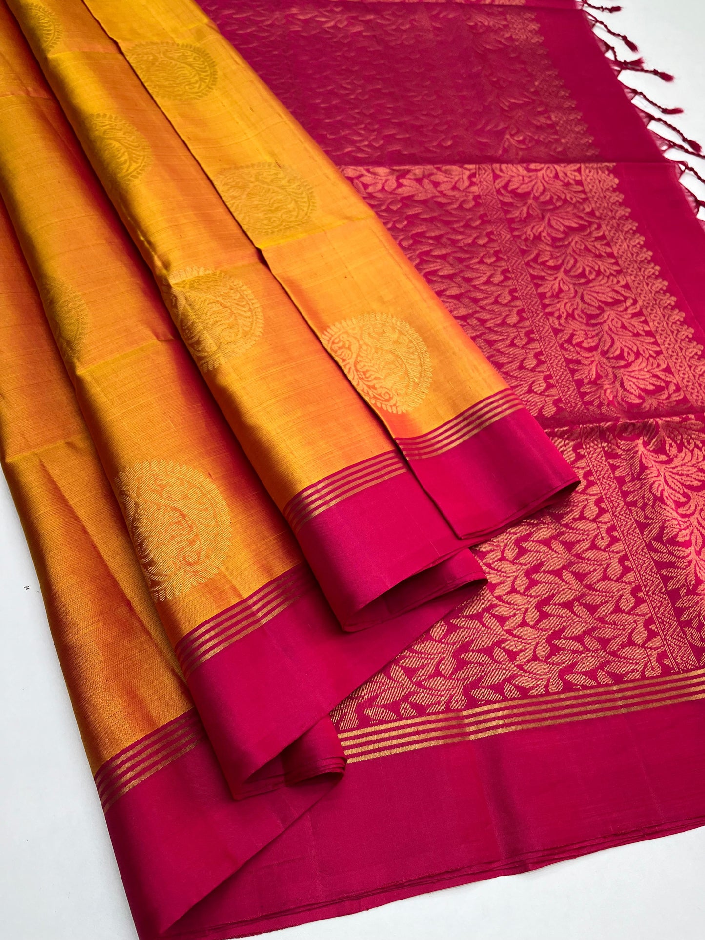 EXCLUSIVE SOFT SILK BHUTTA DESIGN SAREES
PURE HANDLOOM SOFT SILK SAREES
TRENDY FANCY DESIGN
DOUBLE WARP