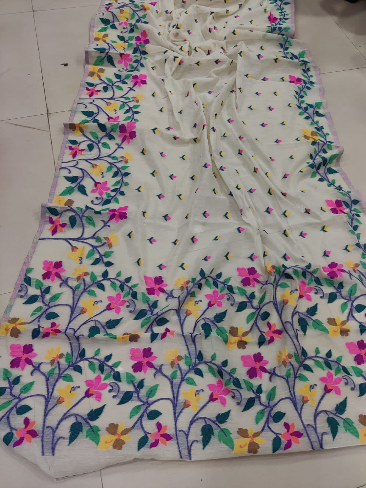 Tantuja slub cotton sarees with all over* *madhobilata weaves*