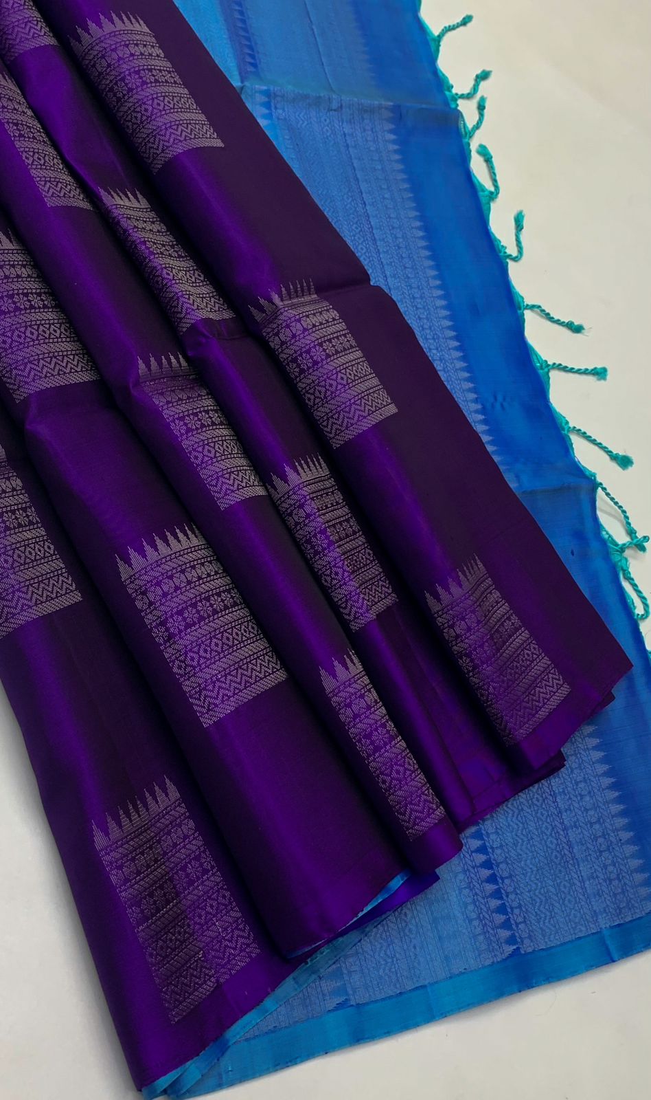 Pure handloom borderless Double warp soft silk sarees collections ..with contrast Pallu and blouse