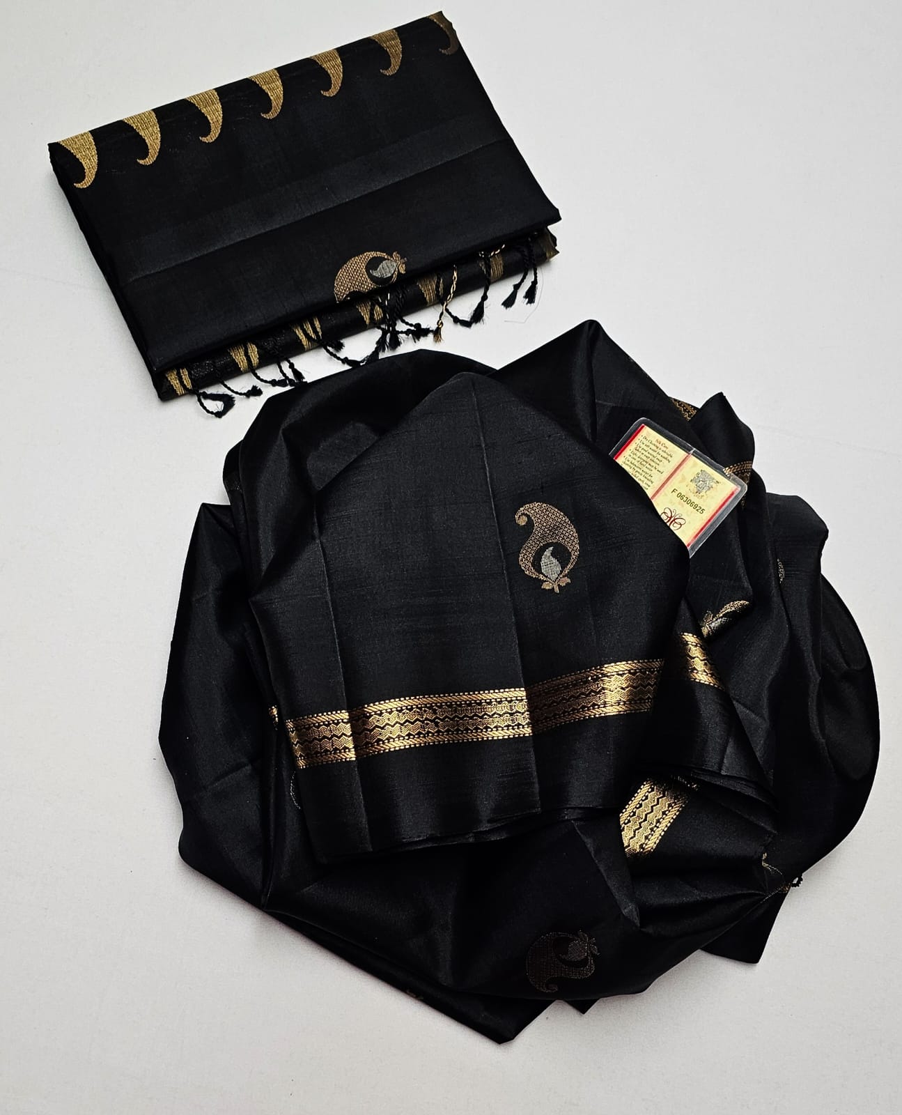Pure handloom kanchi soft silk sarees
Silk mark certified
