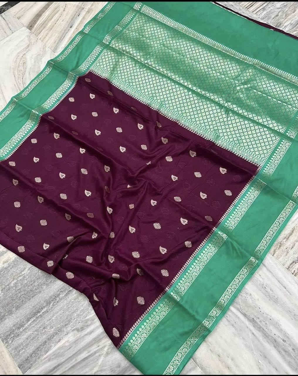 Best Banarasi Warm Silk Buti Sarees*Best Water Zari Buti Waiving Sarees*
Best Barabar Gala Border With Designer Barabar Border*
Soft Fabric Beautiful Contrast Colour Combination*