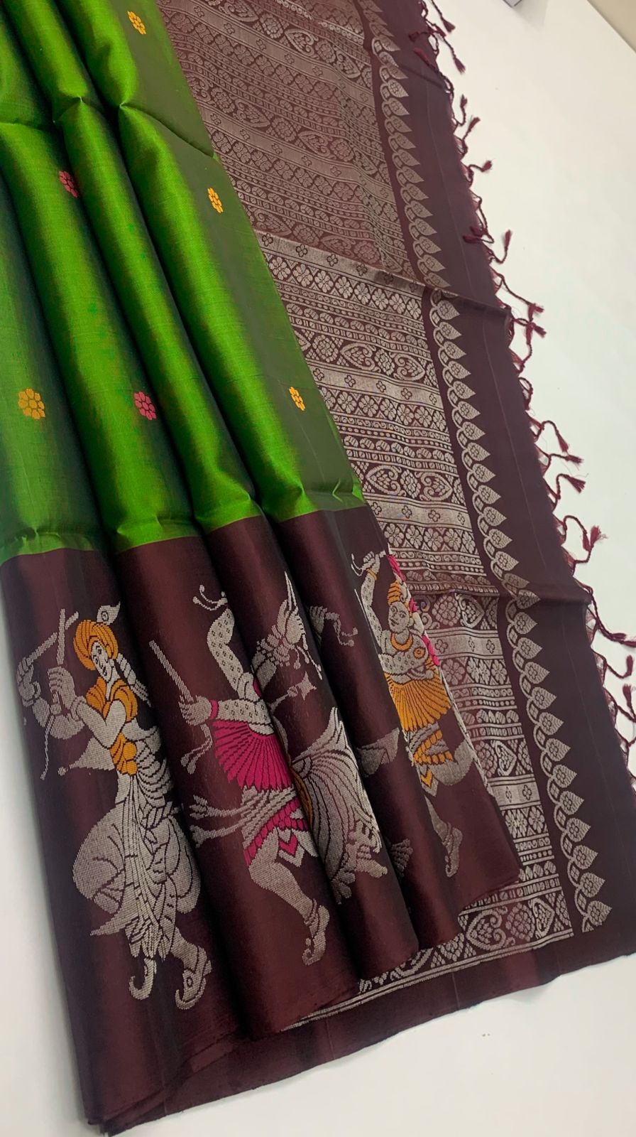 Pure handloom  TURNING BORDER  bridal Double warp soft silk sarees collections with contrast Pallu and blouse