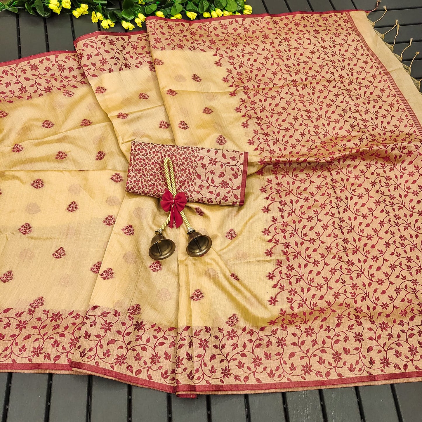 Khadi Raw Silk Saree With Contrast Weaving Pallu With Royal Tassels With Jamdhani Weaving Border Having