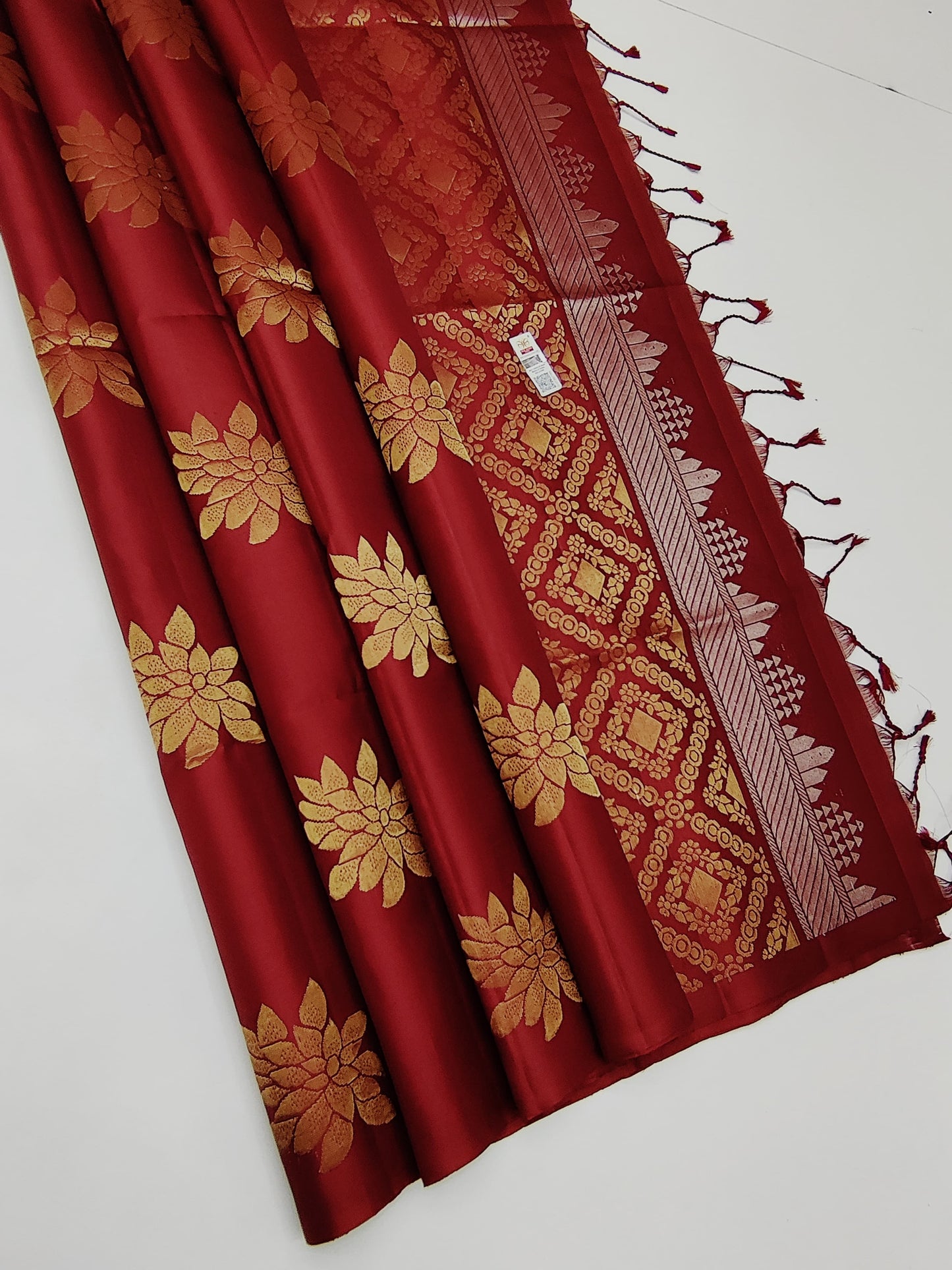 Pure handloom kanchi soft silk sarees
Silk mark certified