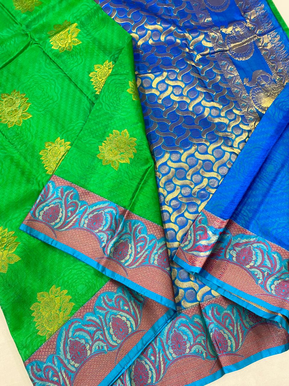 Kanchipuram semi silk sarees
Beautiful Design
beautiful Semi 20%pure mixed soft silk sarees*