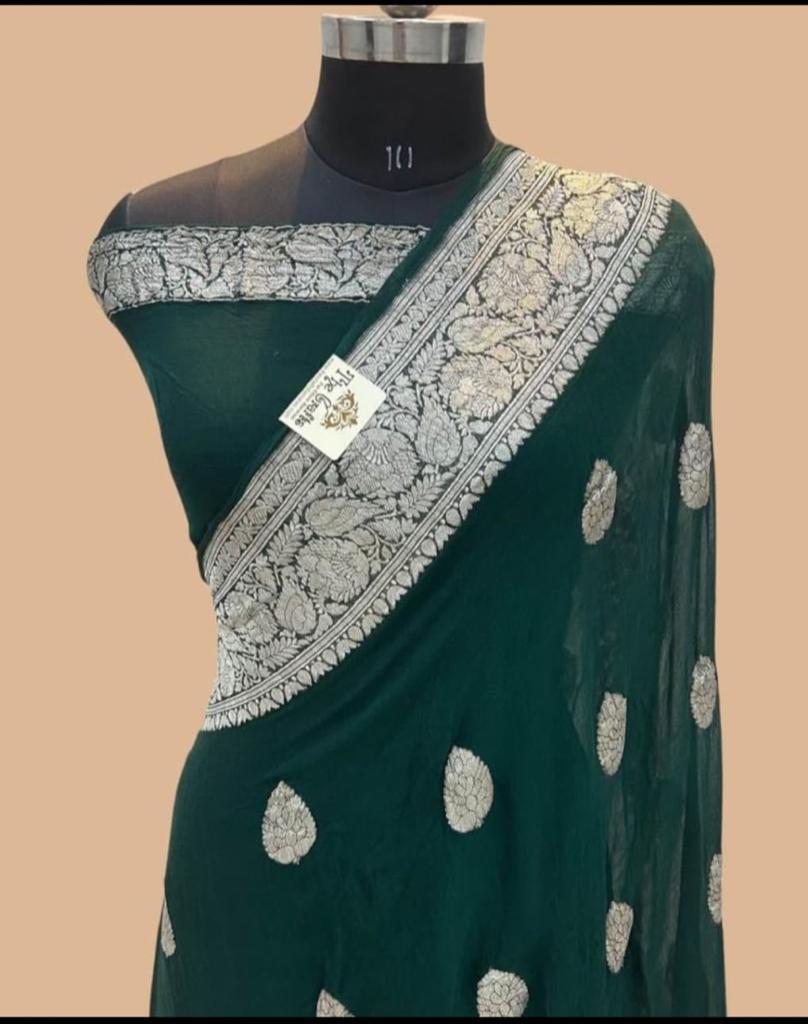 New Banarasi Semi Georgette Sarees
With Silver Zari Buta Good Quality
Banarasi blouse