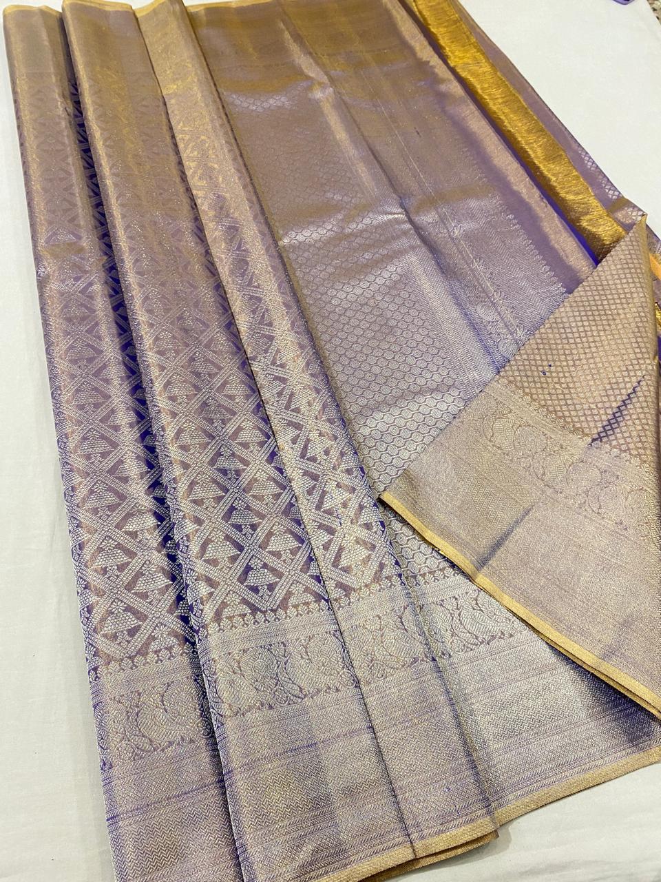 Kanchipuram handloom pure silk saree
Beautiful Design kerala tissue type Wedding sarees*