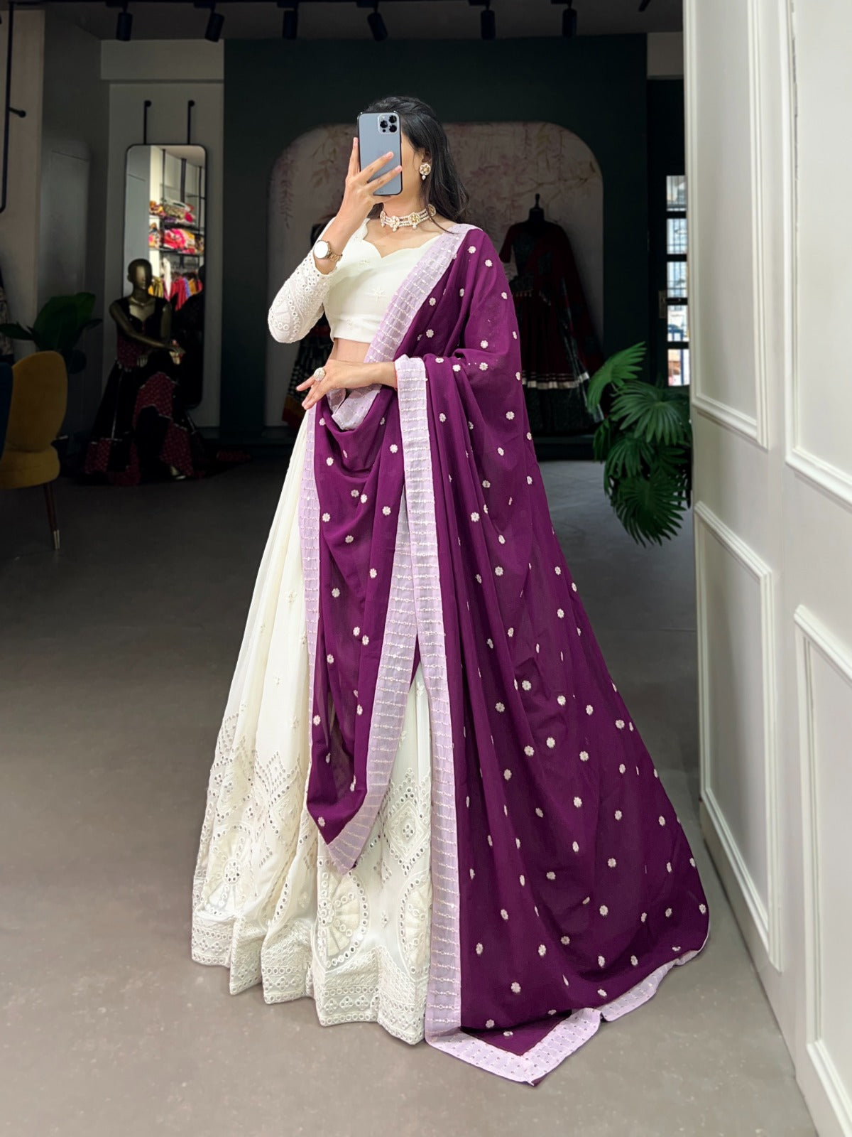 Lehenga choli
Experience timeless elegance with this beautiful lucknowi paper mirror work lehenga 🌸