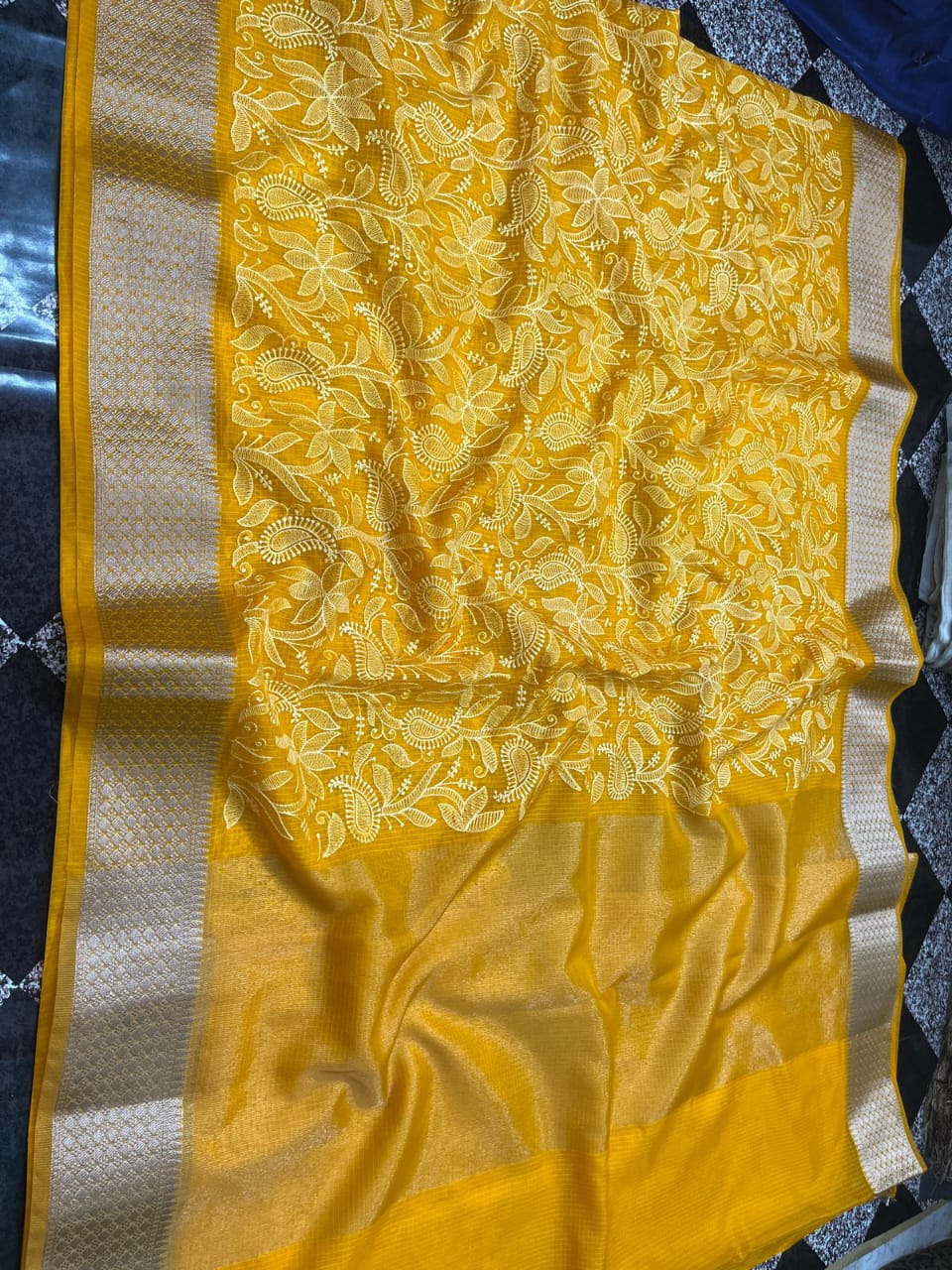 Banarasi Kora Organza Silk Sarees Very Good Quality With Very Beautiful Embroidery Chickenkari Work Weaving Design Border