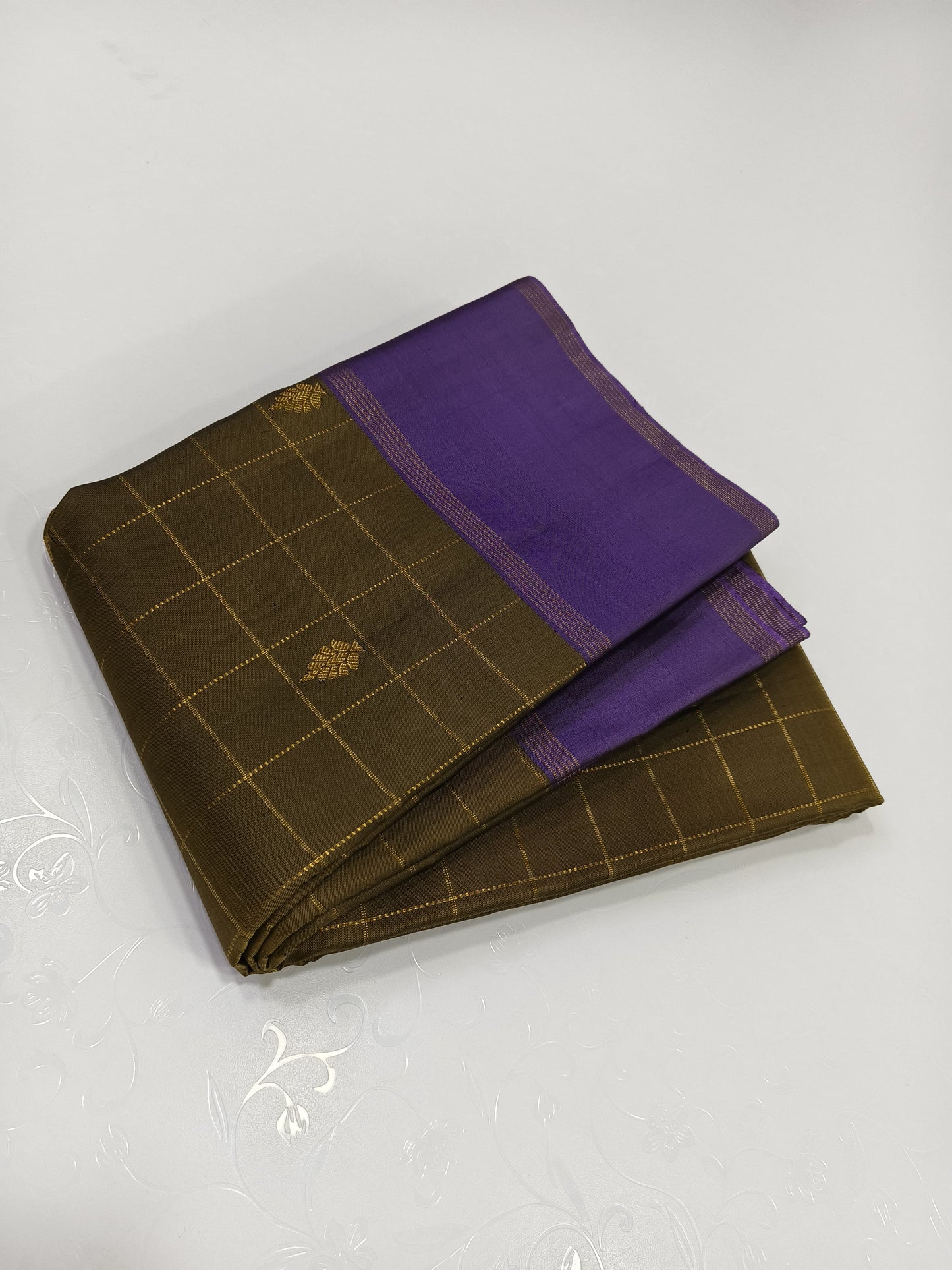 Pure kanchipuram silk sarees handwoven with 2 g pure jari traditional collection 
Silkmark certified