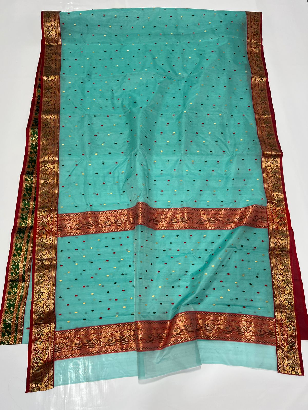 Katan silk ek nal motif saree
