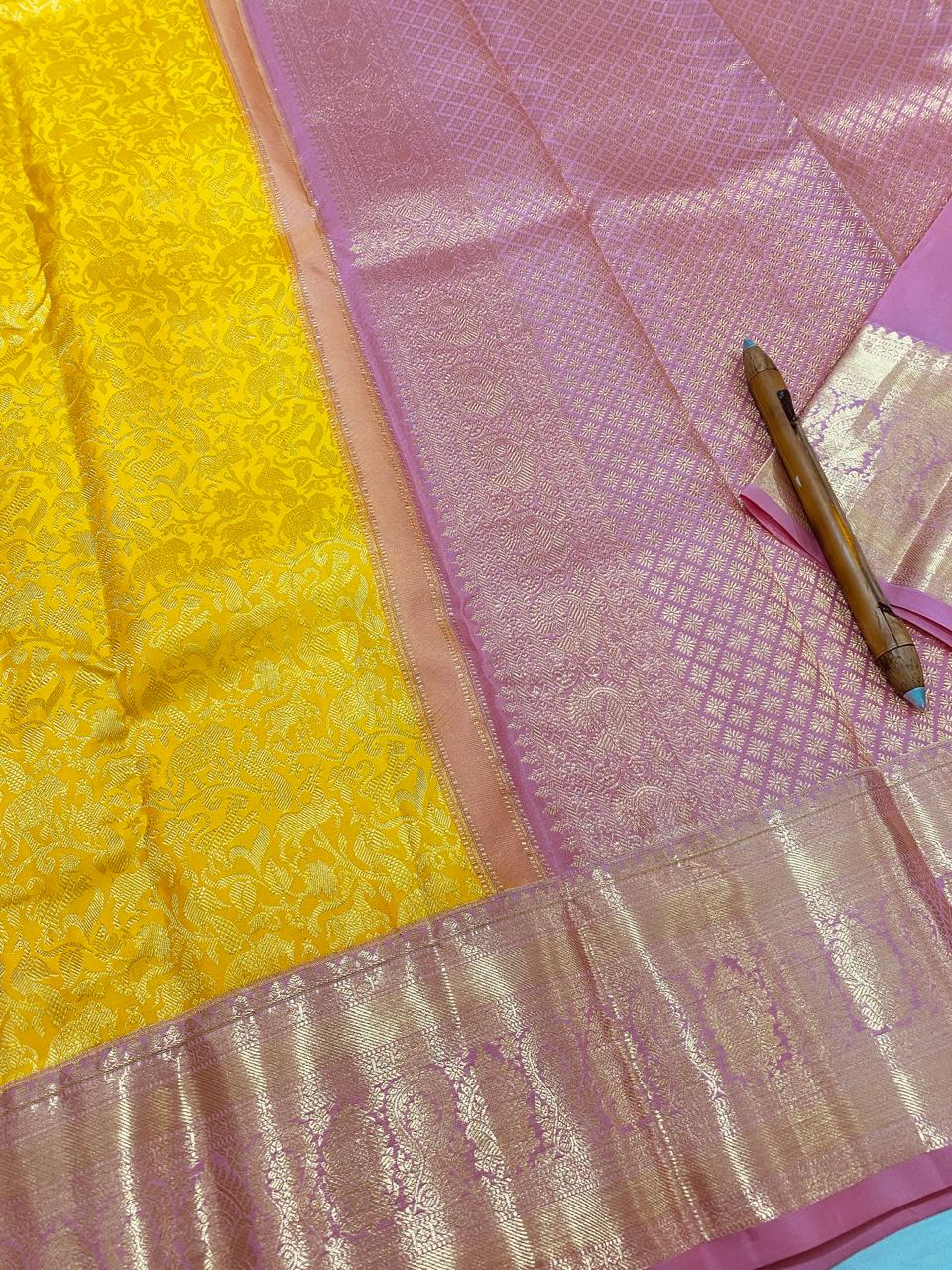 Kanchipuram Handloom pure silk saree
Beautiful fancy Design
gold zari fancy   Korvai  border wedding beautiful  type sarees*