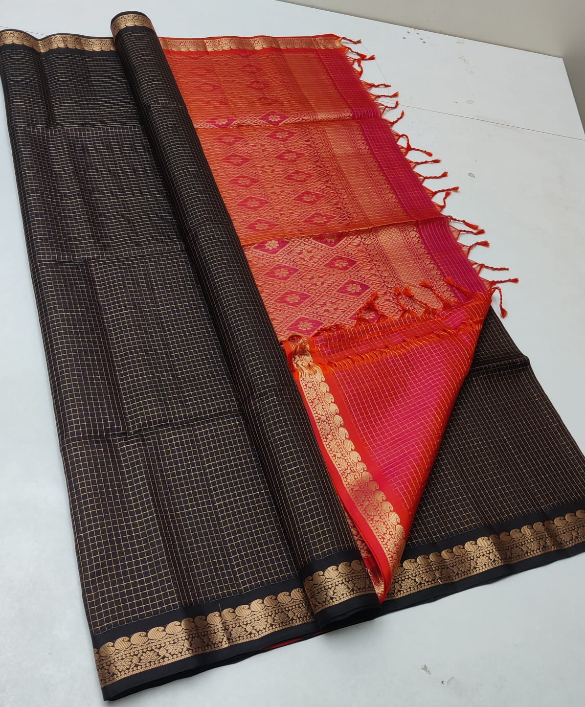 Pure handloom kanchi soft silk sarees
Silk mark certified