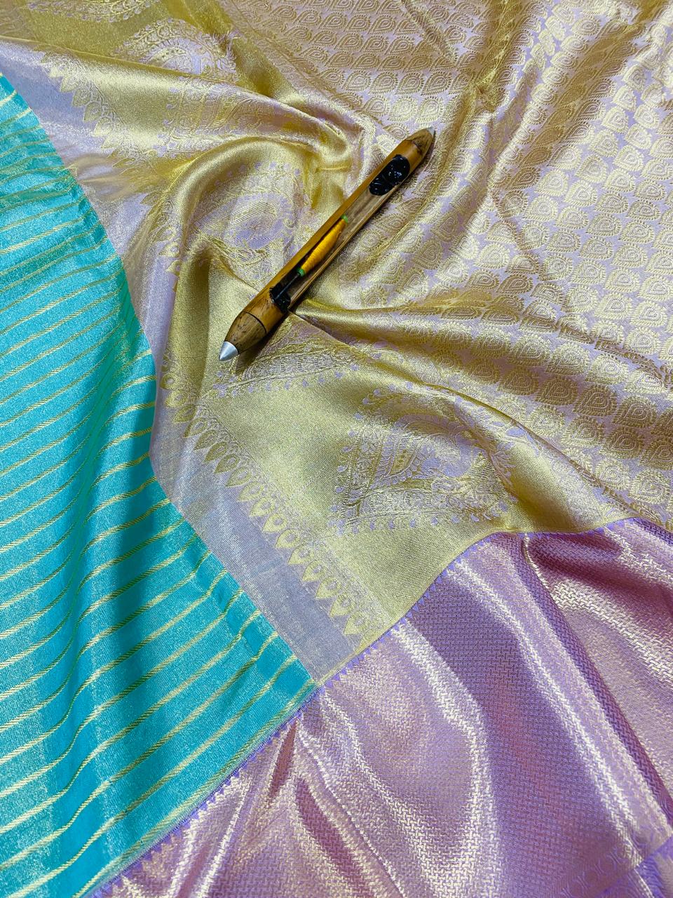 Kanchipuram Handloom pure silk saree
Beautiful fancy Design