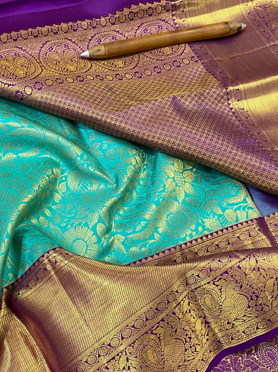 Kanchipuram Handloom pure silk saree
Beautiful fancy Design 
gold zari fancy Korvai border wedding beautiful type sarees*