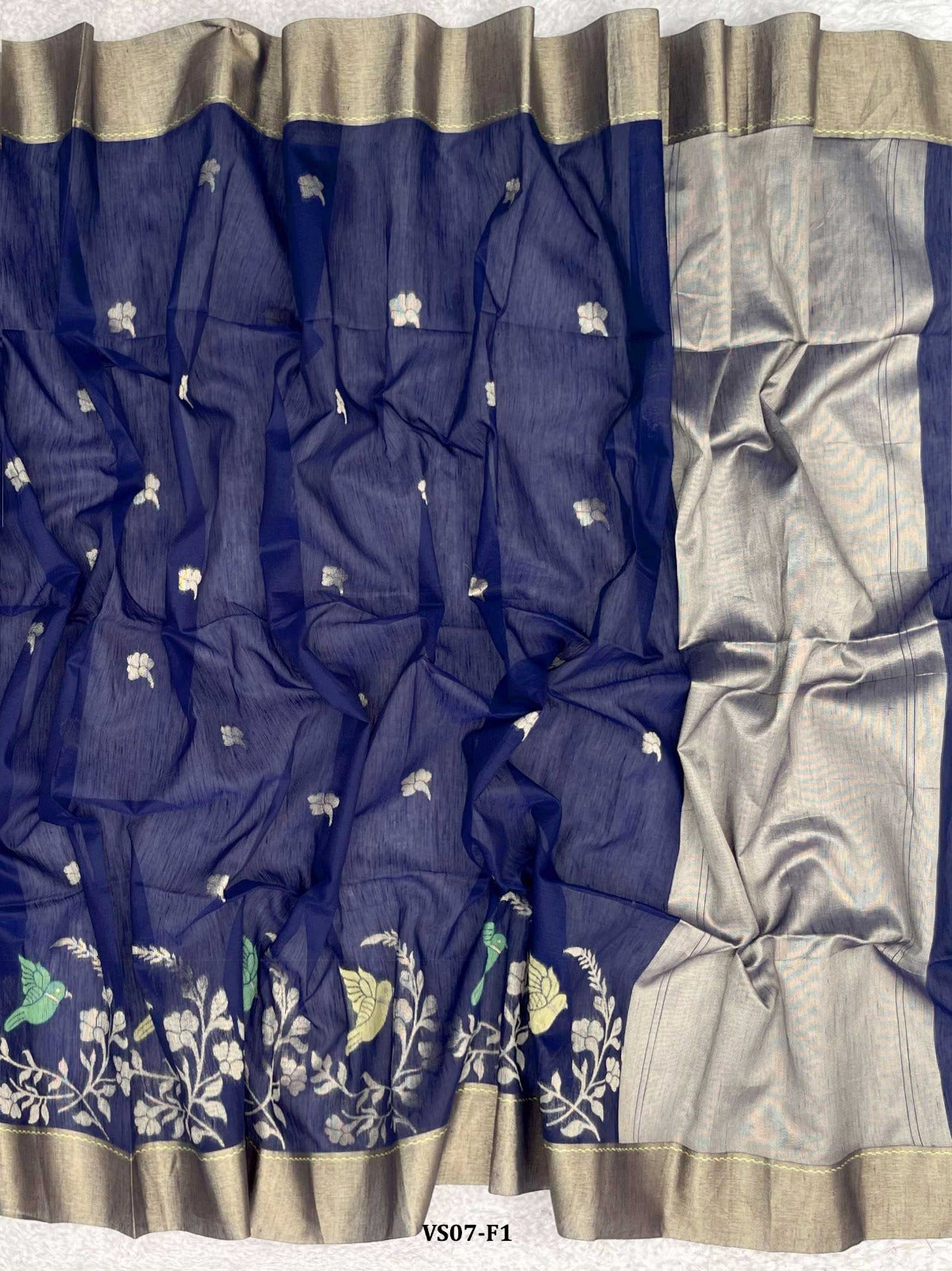Saree:* Pure Linen Silk traditional Jamdani type weaving border with single katha linning on border and zari weaved butti all over with zari pallu and Fancy Tassels