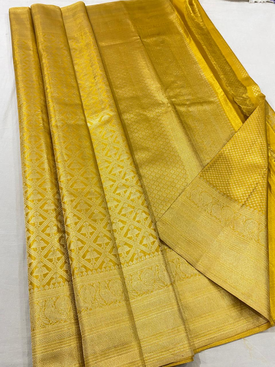 Kanchipuram handloom pure silk saree
Beautiful Design kerala tissue type Wedding sarees*