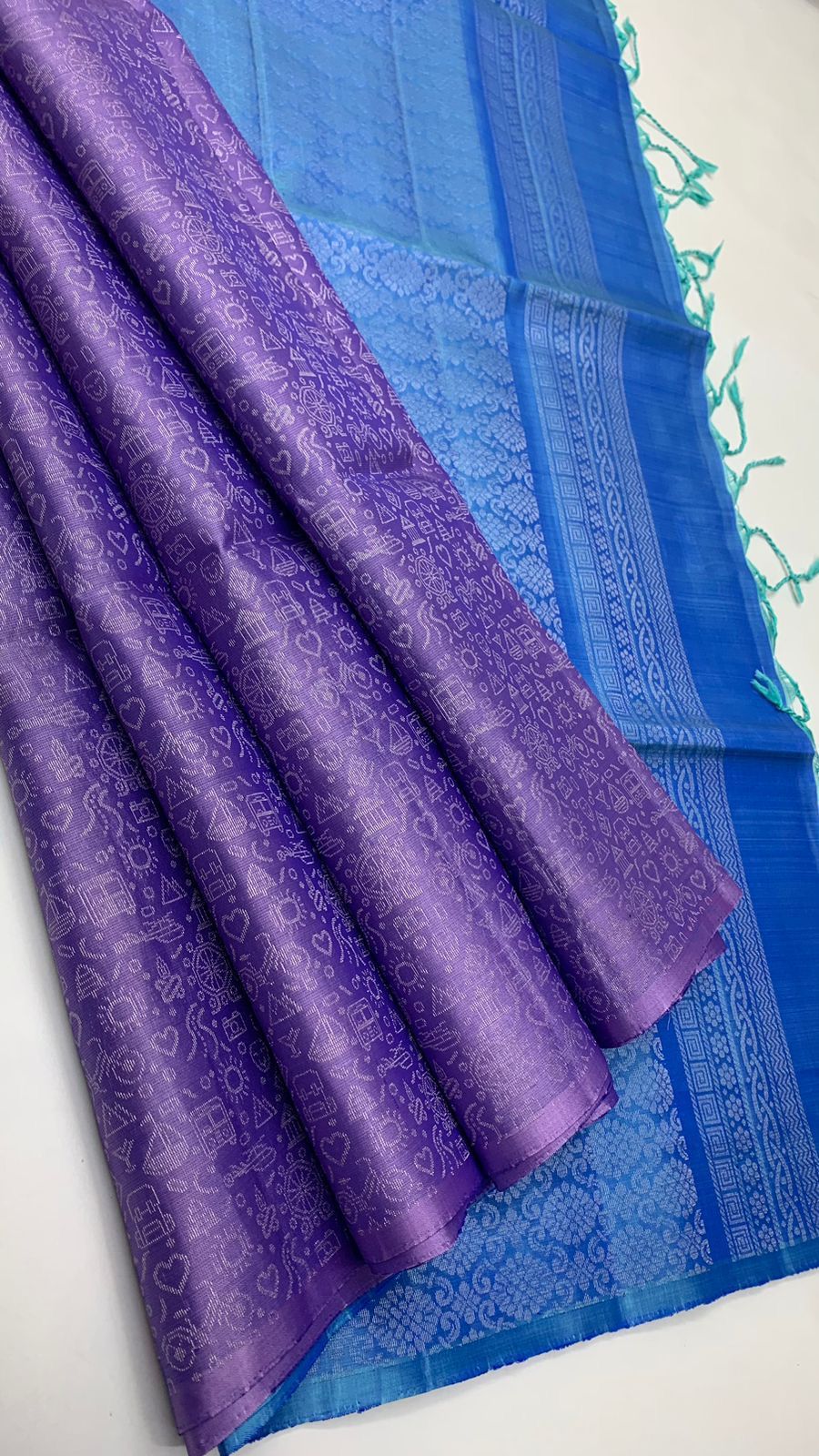 Pure handloom  borderless Allself bridal Double warp soft silk sarees collections ..with contrast Pallu and blouse
