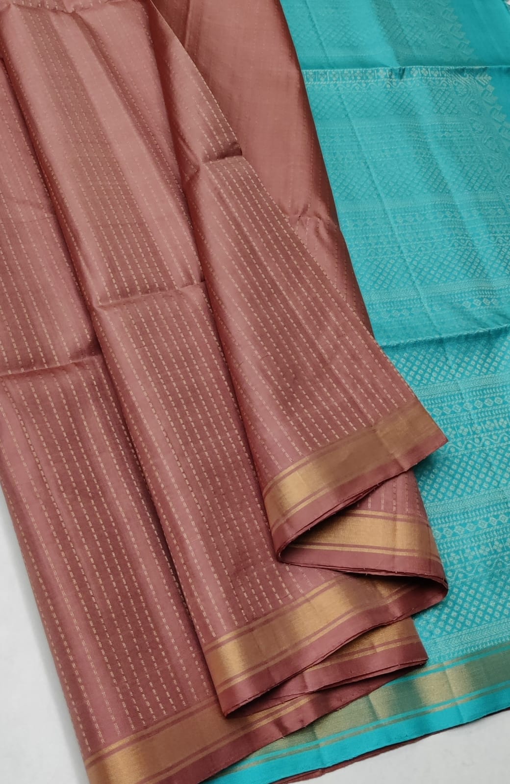 Pure handloom Double warp soft silk saree
Fansy sarees