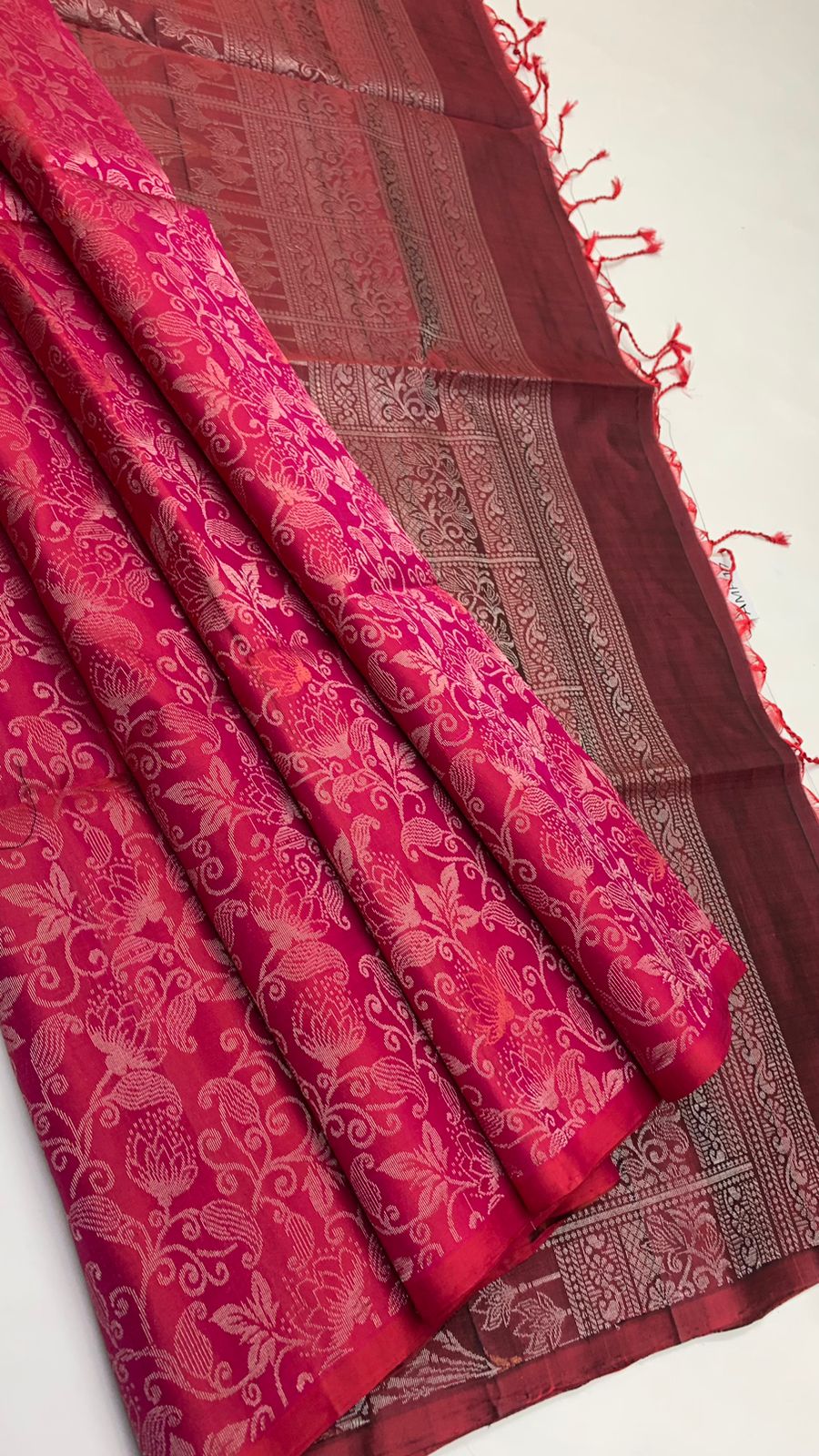 Pure handloom  borderless Allself bridal Double warp soft silk sarees collections ..with contrast Pallu and blouse