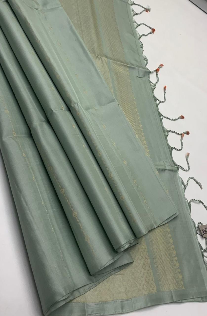 Pure handloom borderless Double warp soft silk sarees collections with self colour contrast Pallu and blouse