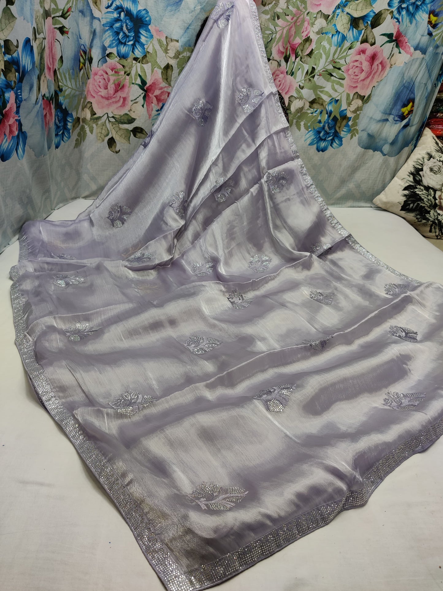 ALLOVER REASHAM BUTTA AND JARKAN STONE WORK AND BORDER ON JIMMY CHOO*saree