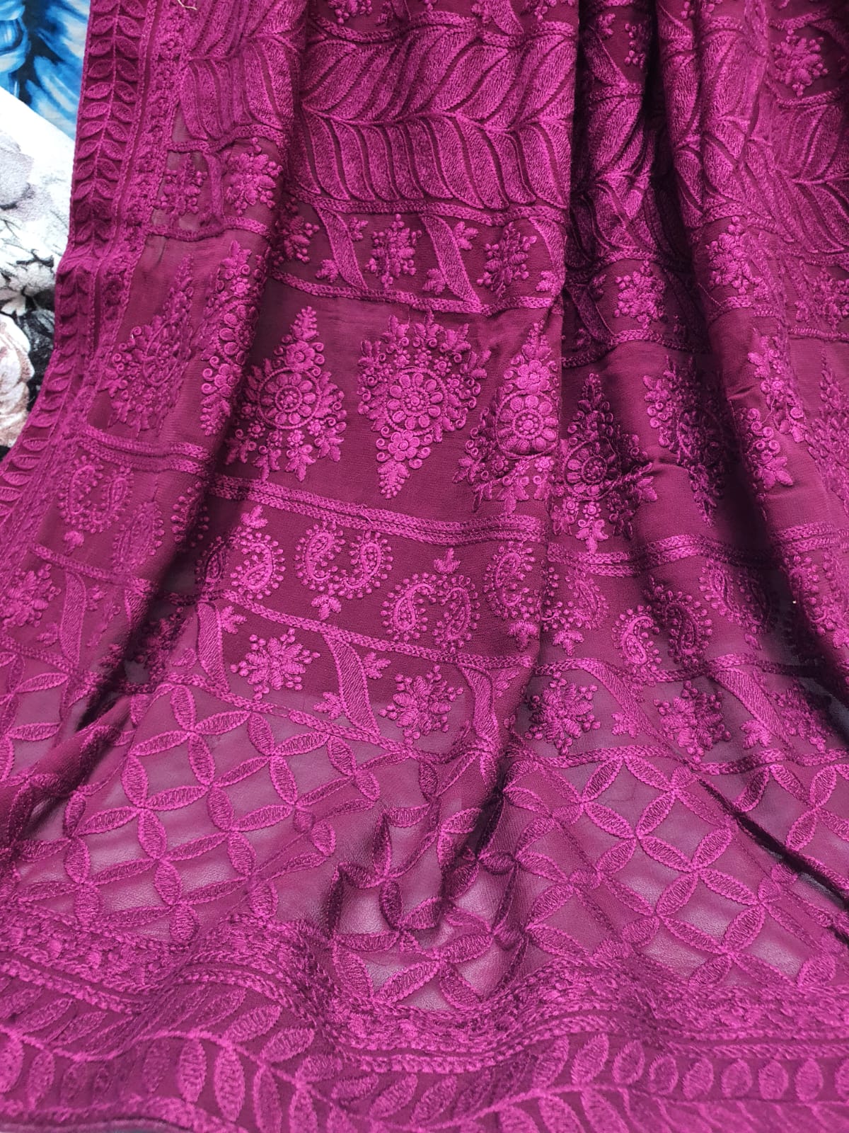 ALLOVER PURE LUCKNOWI CHIKANKARI SAREE ON PURE VISCOS saree*