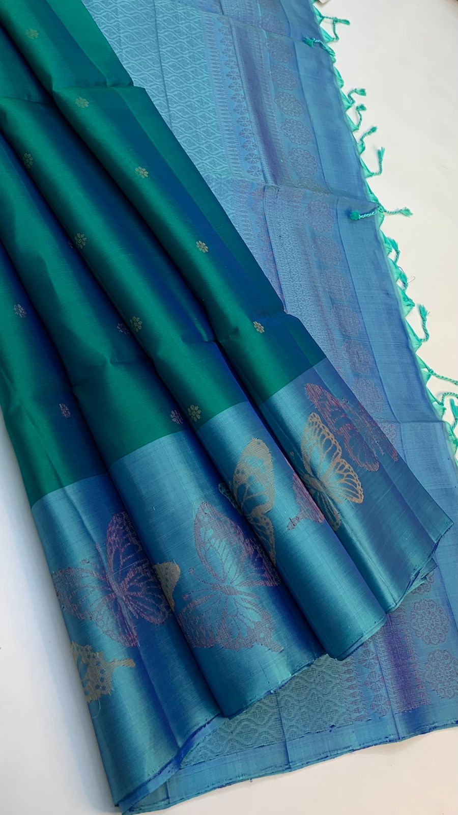 Pure handloom  TURNING BORDER  bridal Double warp soft silk sarees collections with contrast Pallu and blouse
