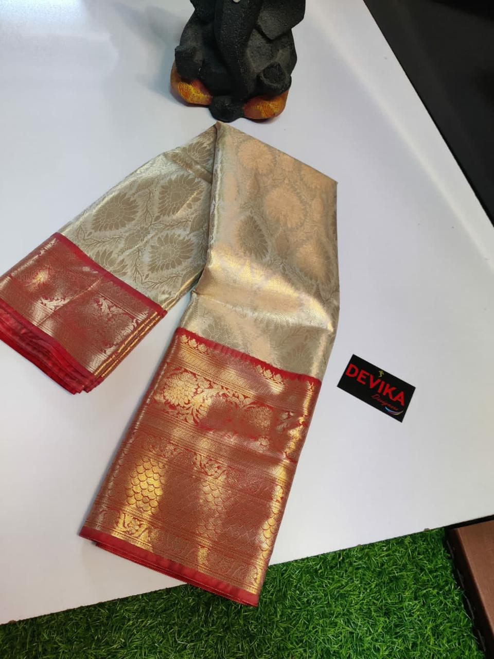 MOST DEMANDING TISSUE SILK SAREES*
BANARASI TISSUE BROCADE SAREES BEST QUALITY WEAVING DESIGN