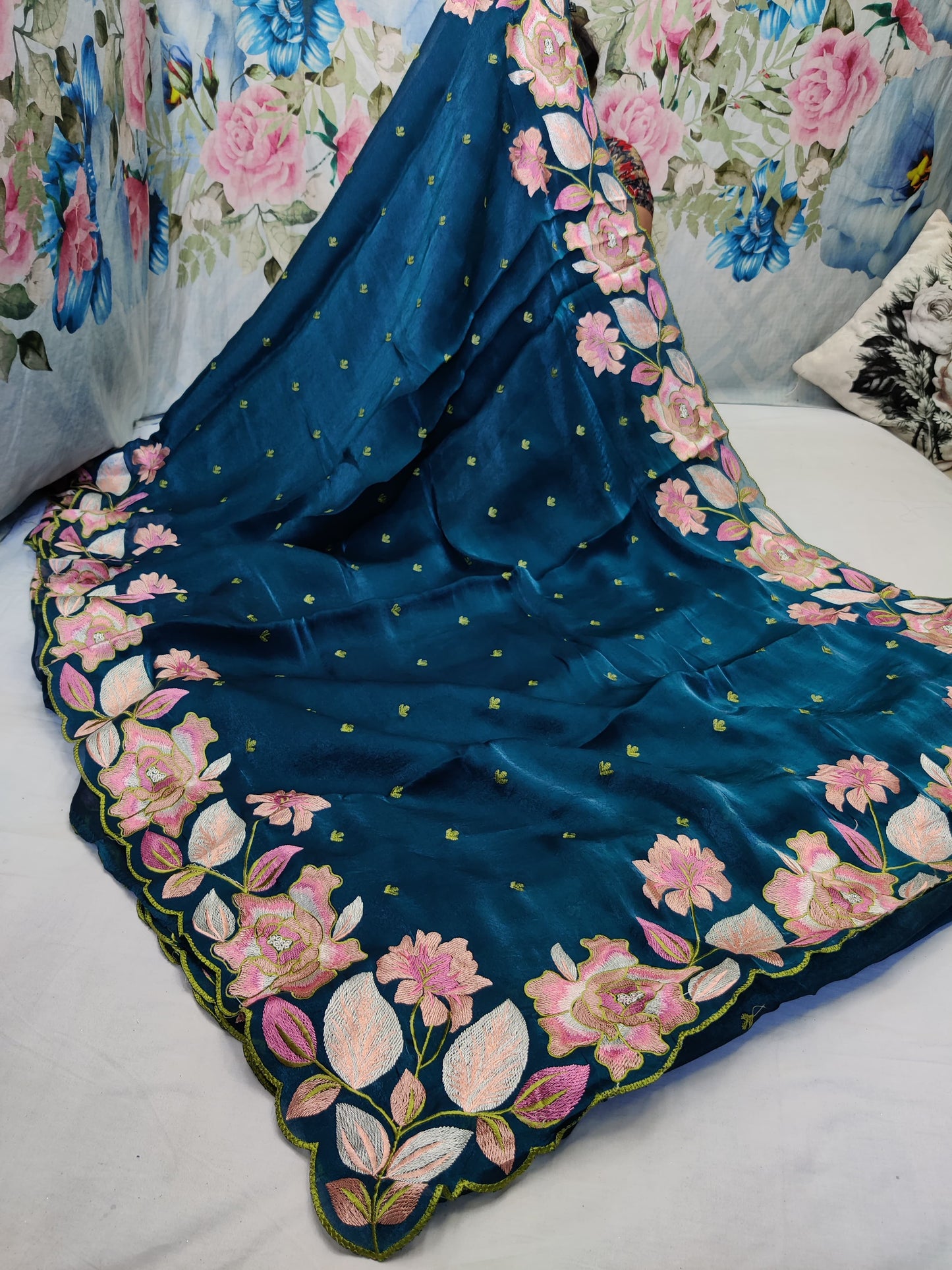 ALLOVER PARSI BORDER AND ALLOVER BUTTI ON CRUSH GEORGETTE saree