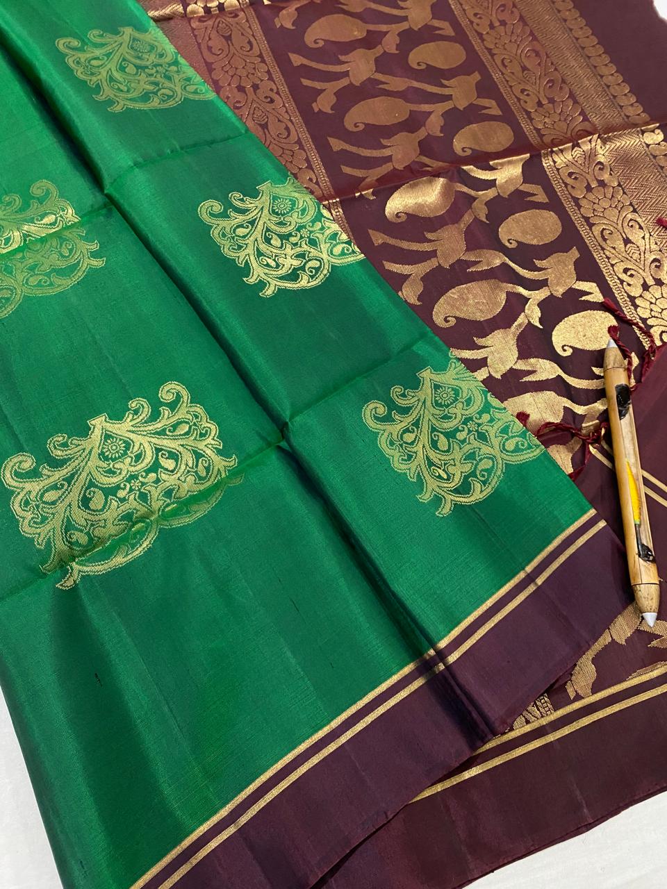 Kanchipuram pure silk saree
Beautiful fancy Design 
beautiful Soft silk double border     butta type sarees*
