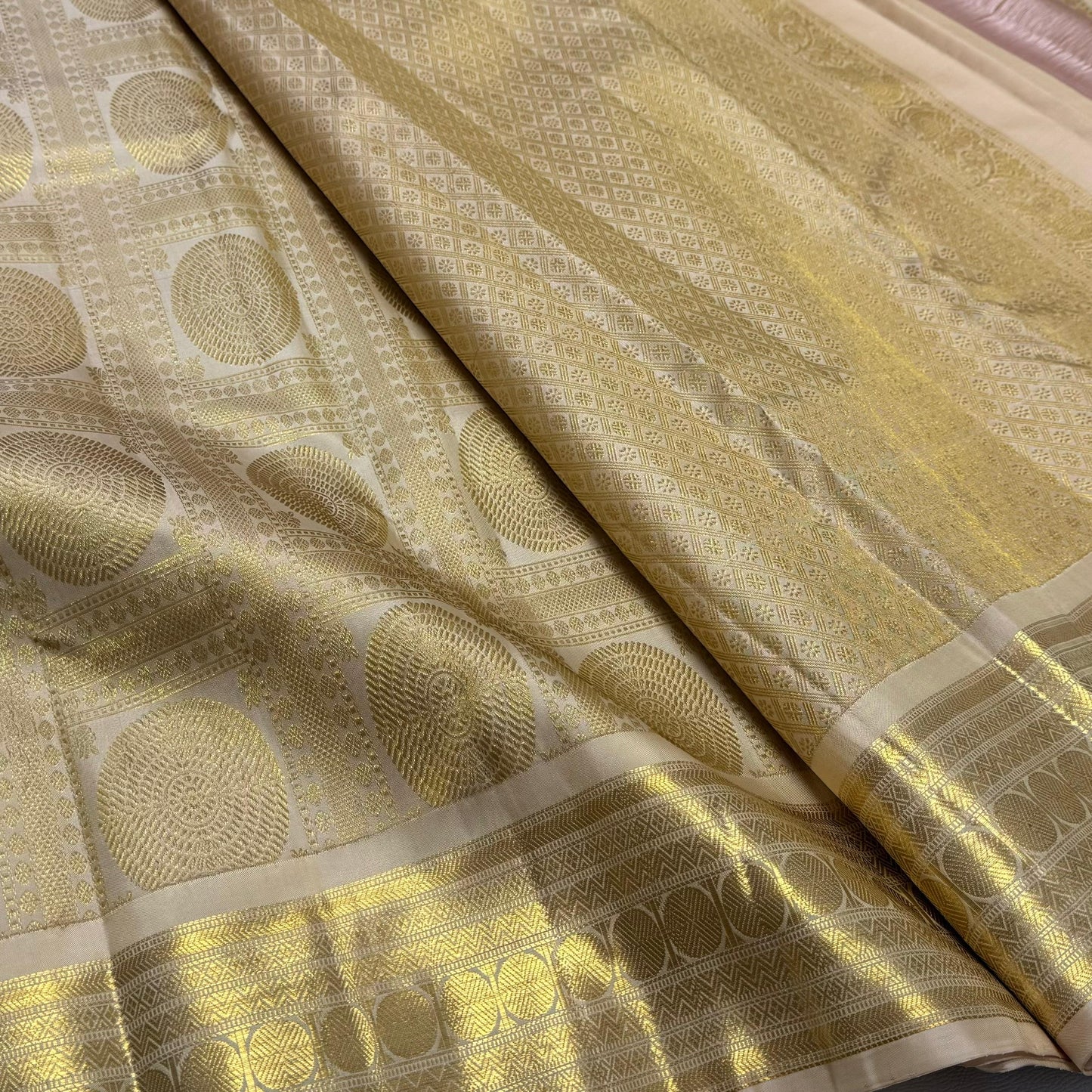 Kanchipuram pure silk handloom double warp self grand pallu and blouse *Bridal 1g* 
*SILK MARK TAG WITH HOLOGRAM*