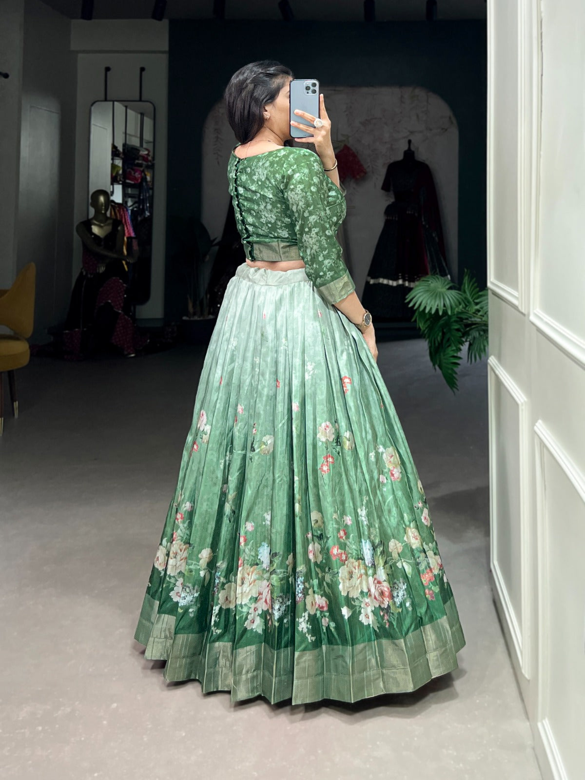 Co-ord Set Lehenga
Embrace Timeless Elegance with Our Floral Print Lehenga and Blouse Set 🪷