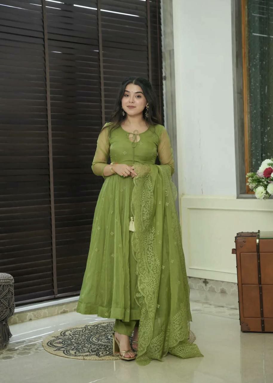 Designer suit set heavy Faux Georgette With Embroidery Work With Fancy Full Sleeve
Top Inner : Heavy Micro Cotton
Top Length:-48-49Inch
Top Size:
 M(38),L(40),Xl(42),XXL(44)
(FULLY STITCHED READY TO WEAR)