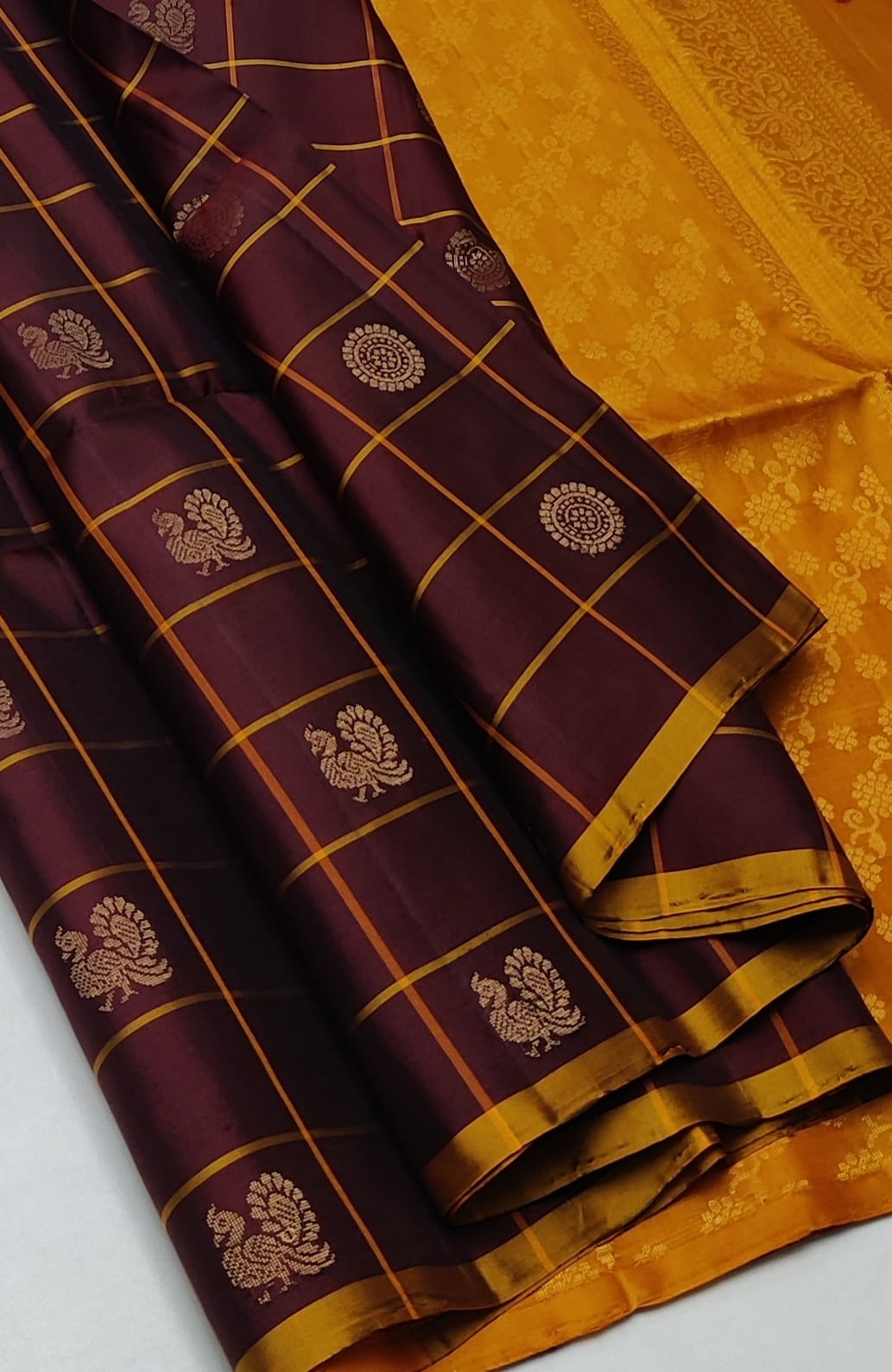 Pure handloom Double warp soft silk saree
Fansy sarees