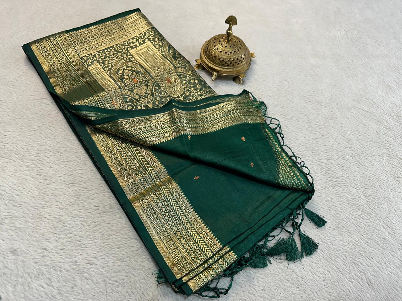 Beautiful Soft Silk Dobby sarees
Beautiful Dobby Soft silk saree having rich buttas