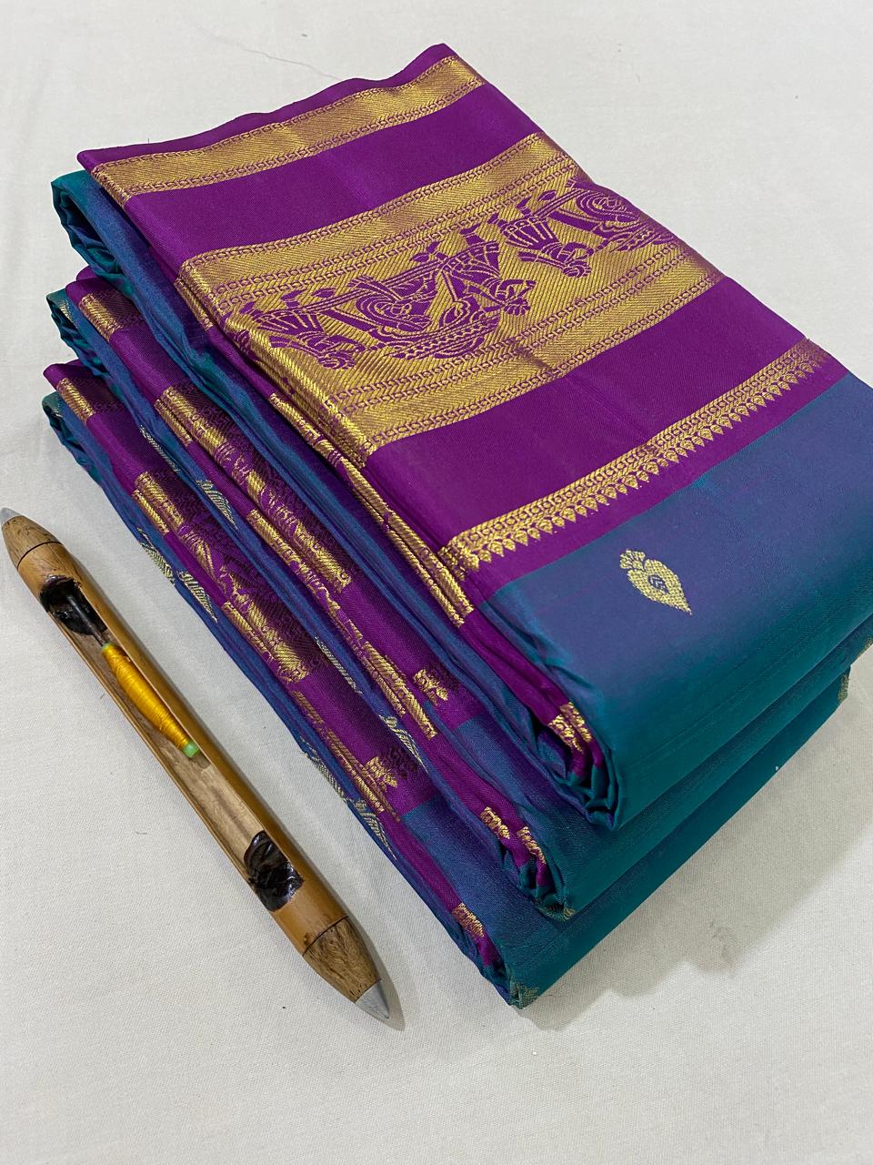 Kanchipuram Handloom pure silk saree
Beautiful fancy Design
gold zari fancy   Medium kalayana border butta beautiful  type sarees*